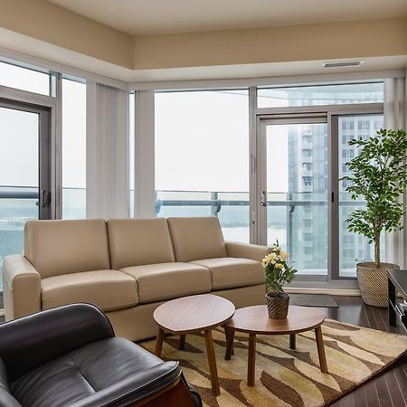 Upscale 3-Bedroom With Gorgeous Lake View 토론토 외부 사진